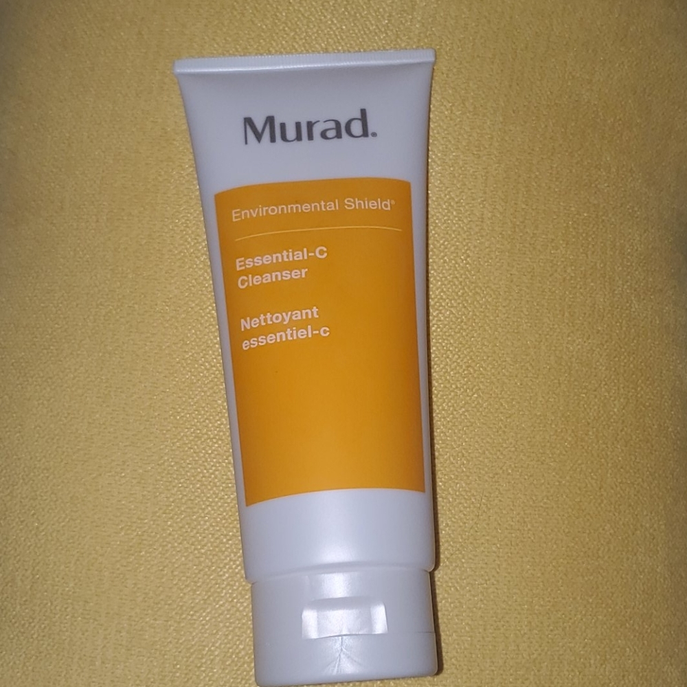 MURAD Face cleanser